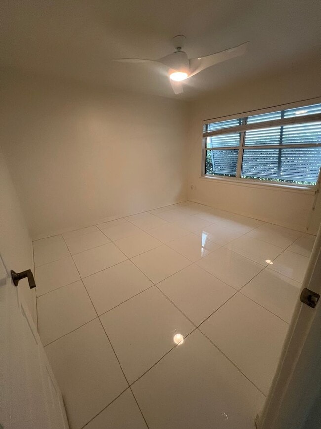 Building Photo - 7210 Seminole Dr