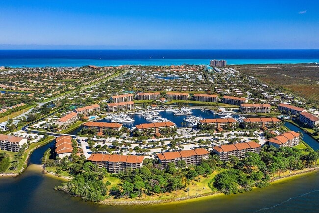 Building Photo - 2301 Marina Isle Way