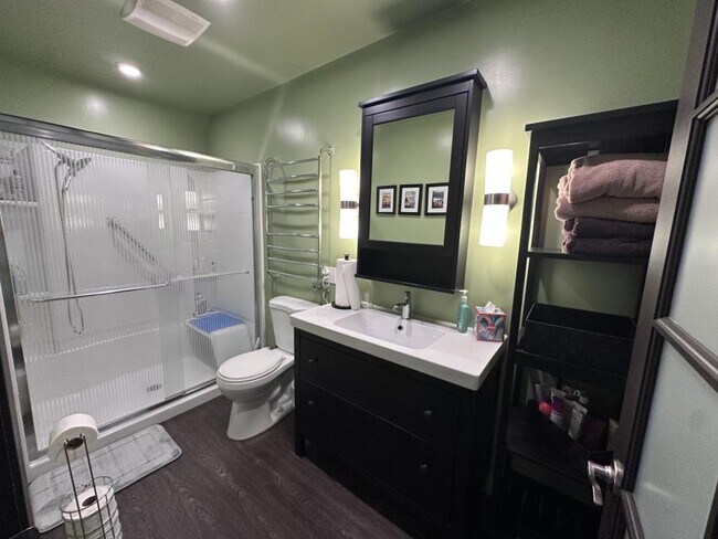 Building Photo - 2238 Via Puerta