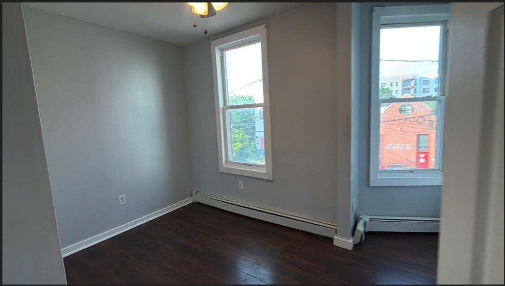 Building Photo - 19 Orient Ave