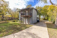 Building Photo - 800 Edgar St