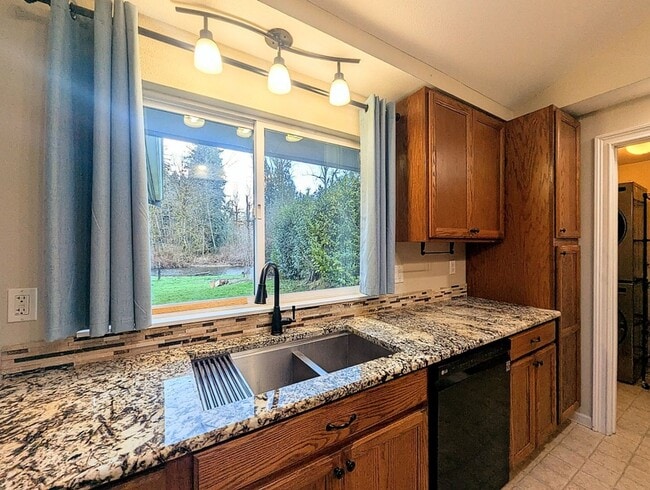 Building Photo - 2Bd/2Ba Granite Falls House