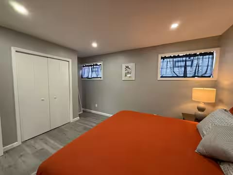 Building Photo - 438 N Park Ave