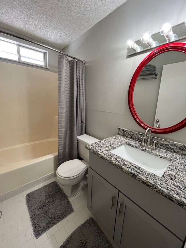 Building Photo - Renovated 2/2 Beacon 21 Condo Waterfront 55+ Community