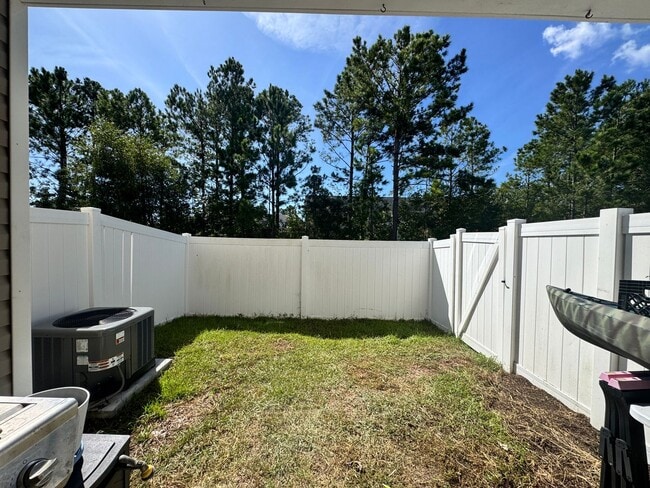 Building Photo - 500 Oyster Rock Ln