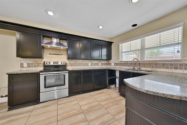 Building Photo - 5107 Girnigoe Dr