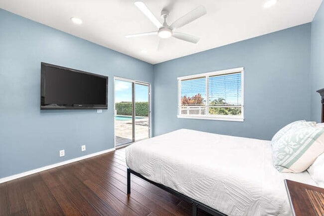 Building Photo - Beautiful Home in Gated Community