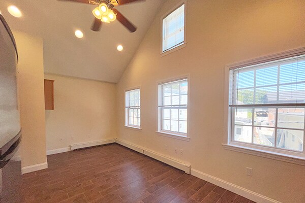 Building Photo - 23 Lambert St