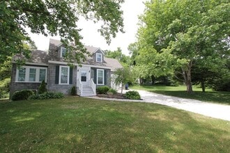 Building Photo - 321 Williston Rd