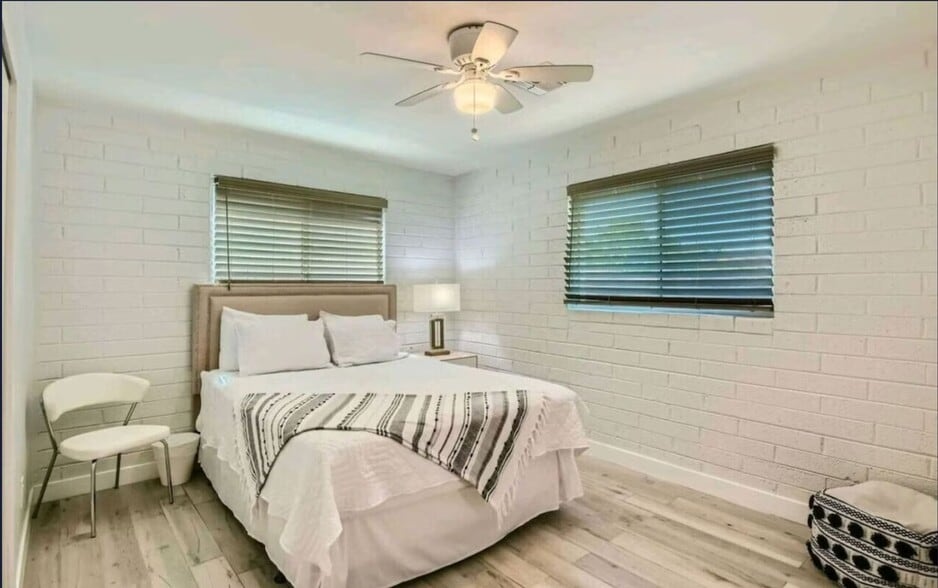 Building Photo - 7615 E 3rd St