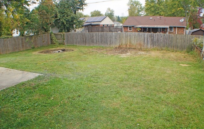 Building Photo - Four Bedroom, Rehabbed Ranch in Germantown!