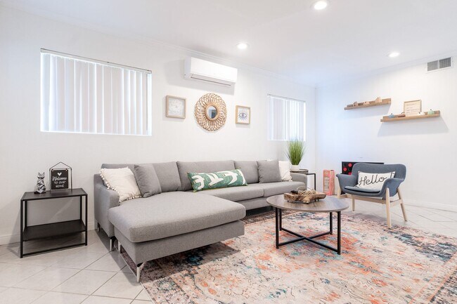 Building Photo - Cozy Zen Retreat Home with 4BD+3BA  Share ...