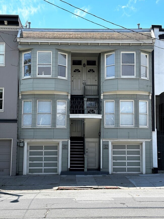 Building Photo - 1384 Church St
