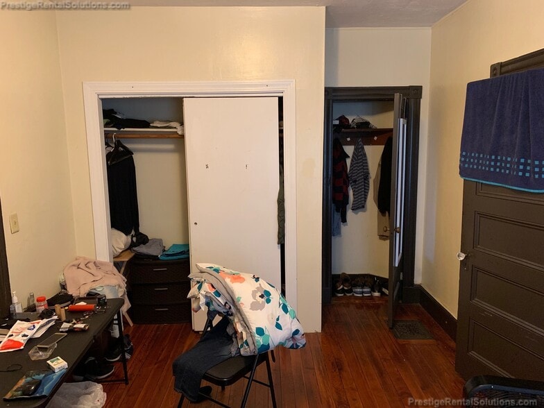 Building Photo - 88 Gardena St