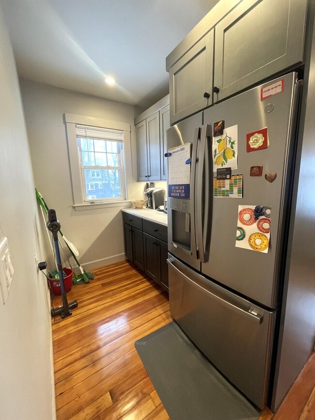 Building Photo - 16 Halifax St