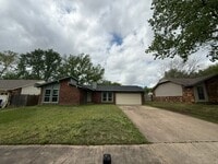 Building Photo - Ready for Move-In!