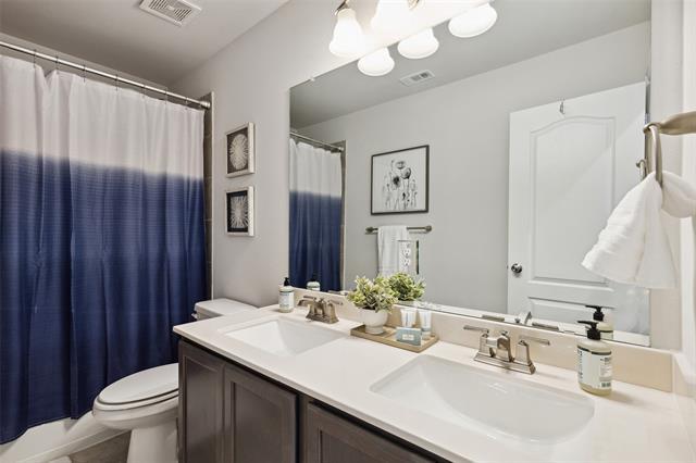 Building Photo - 1200 Lamar Dr