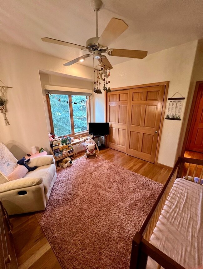 Building Photo - Mountain Shadows Beauty with 3 Bedrooms and 3 Baths Available Soon