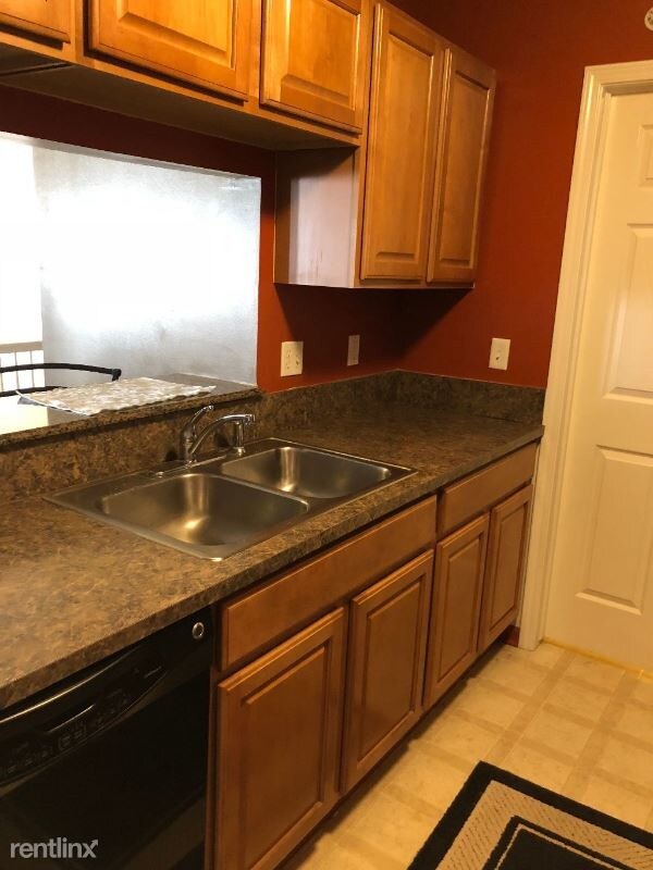 Building Photo - 52165 Naugatuck Dr