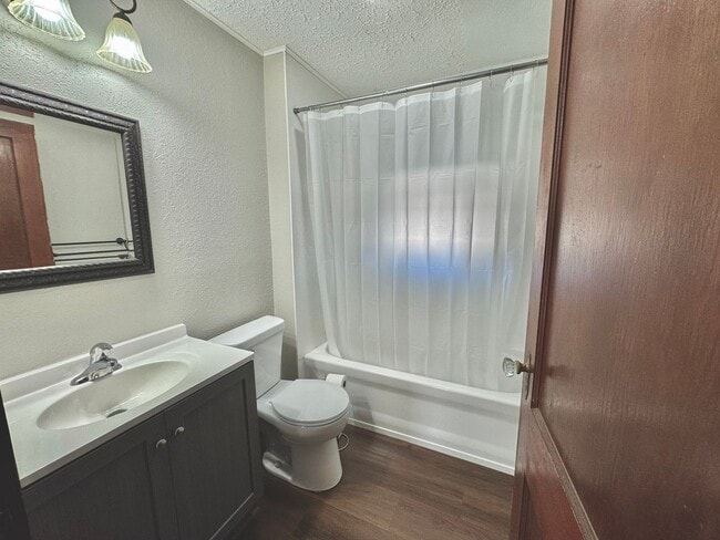 Building Photo - 2 Bed 1 Bath House in Paducah