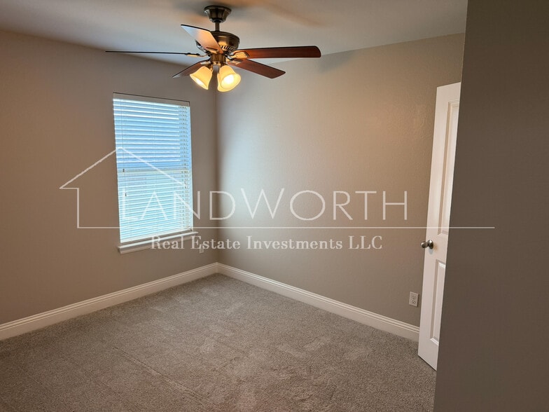 Building Photo - 4612 Angus Dr