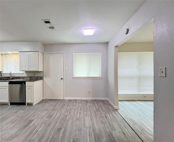 Building Photo - 2121 Spanish Trail