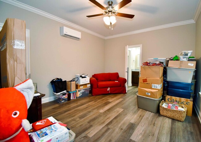 Building Photo - Beautiful 5 Bed 4 Bath Home in Ruston!