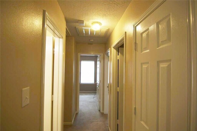 Building Photo - 12259 Noco Dr
