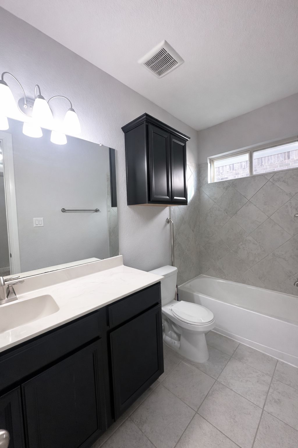 Building Photo - 2406 Trocadero Ln