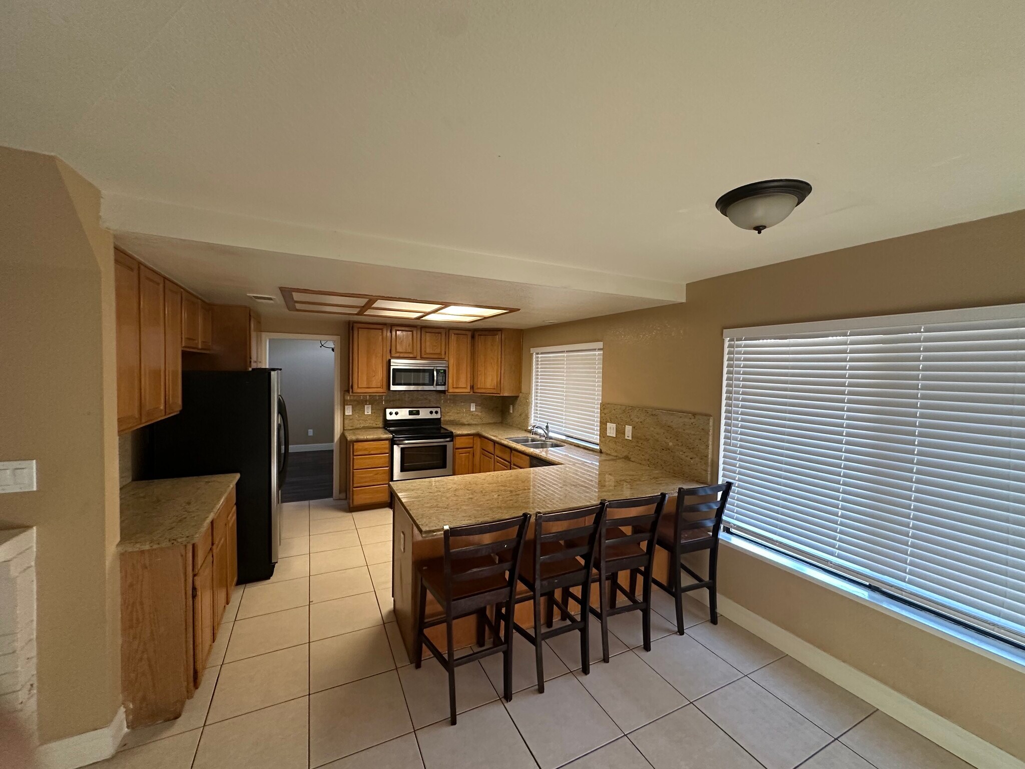 Building Photo - 1570 Deer Run Ln