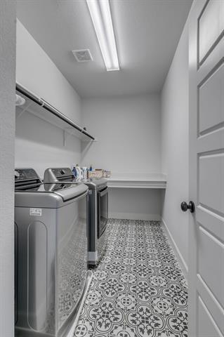 Building Photo - 6137 Marquita Mews