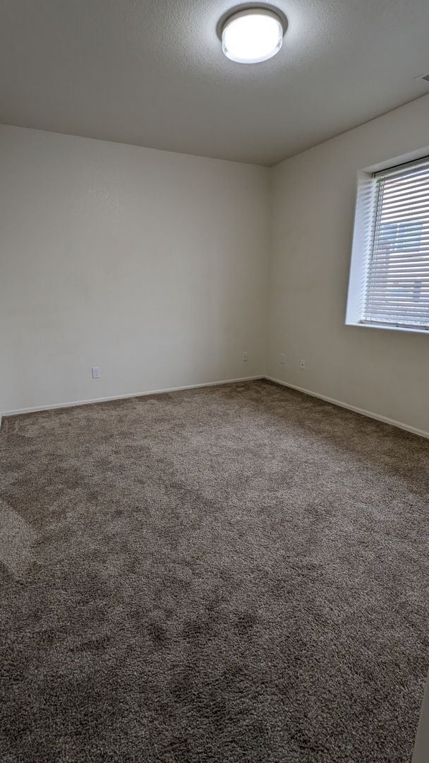 Building Photo - RANCH 3 BED/2.75 BATH PATIO HOME WITH MAIN FLOOR MASTER, FINISHED BASEMENT, AC, 2 CAR GARAGE!