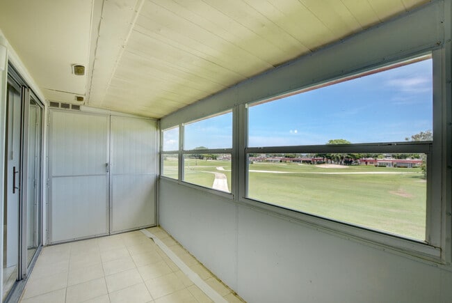 Building Photo - 193 Tuscany Ln