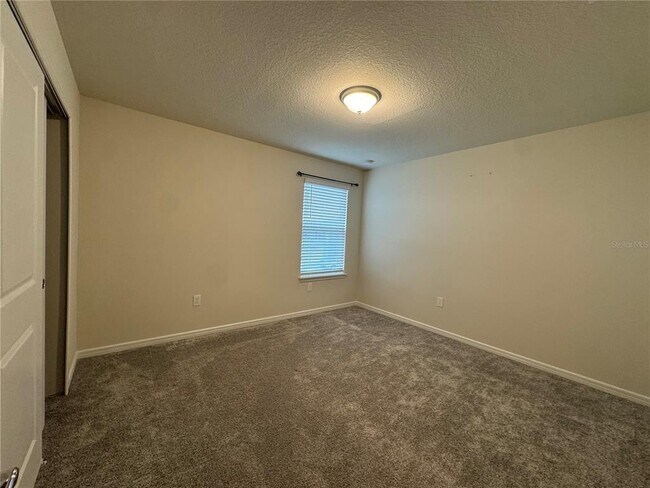 Building Photo - 2102 Charming Ave