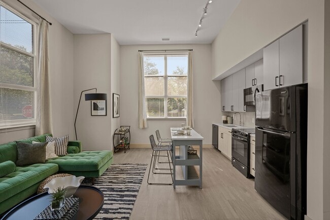 Building Photo - Big Sky Flats