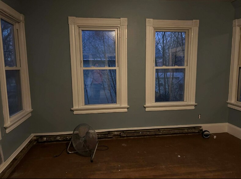 Building Photo - 158 Windham Rd