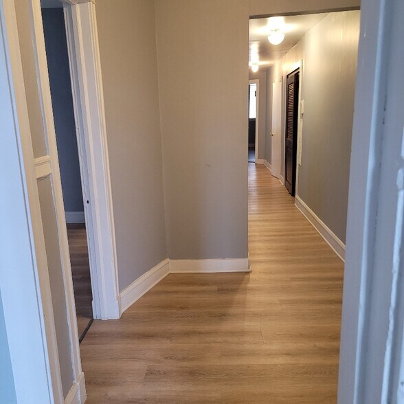 Building Photo - 5213 S Indiana Ave