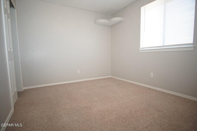 Building Photo - 11912 Mesquite Bush Dr