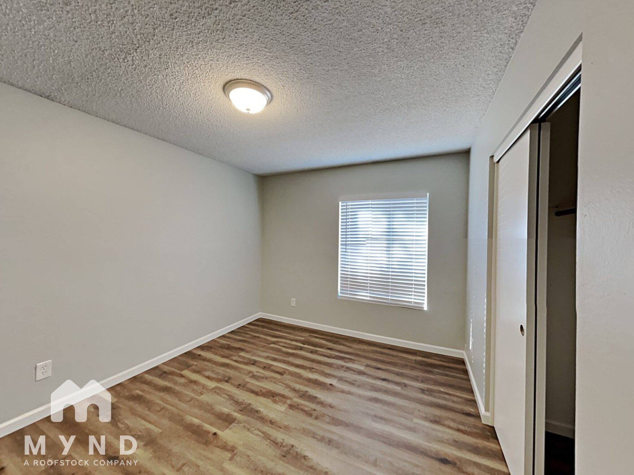 Building Photo - 5029 N 71st Ave