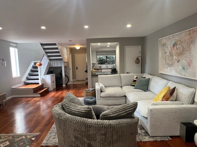 Building Photo - 1238 12th St