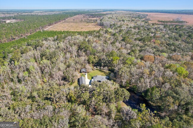 Building Photo - 325 White Oak Pl