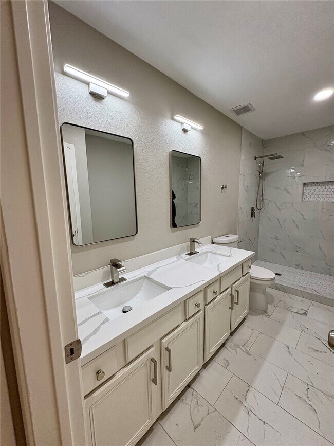 Building Photo - 17023 Quail Bend Dr