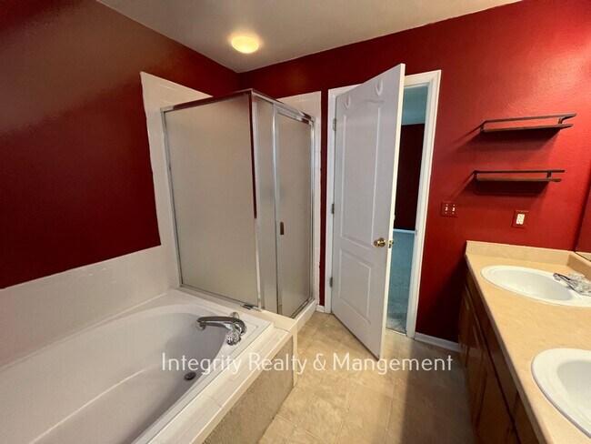 Building Photo - 9262 Melborne Ct