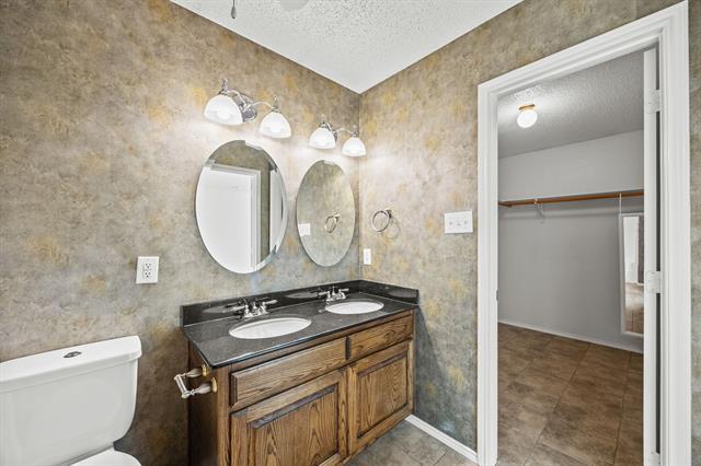 Building Photo - 1492 Greenbrook Dr