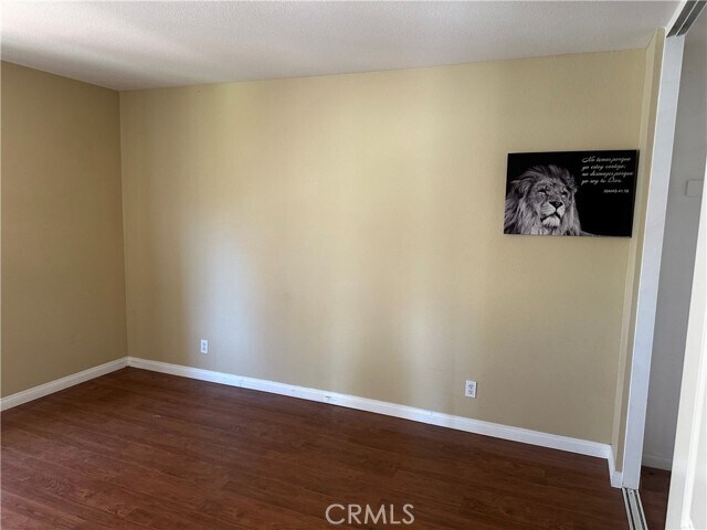 Building Photo - 8941 Carnation Dr