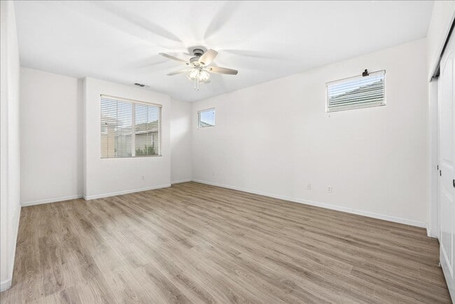 Building Photo - 3621 el Dala Ln