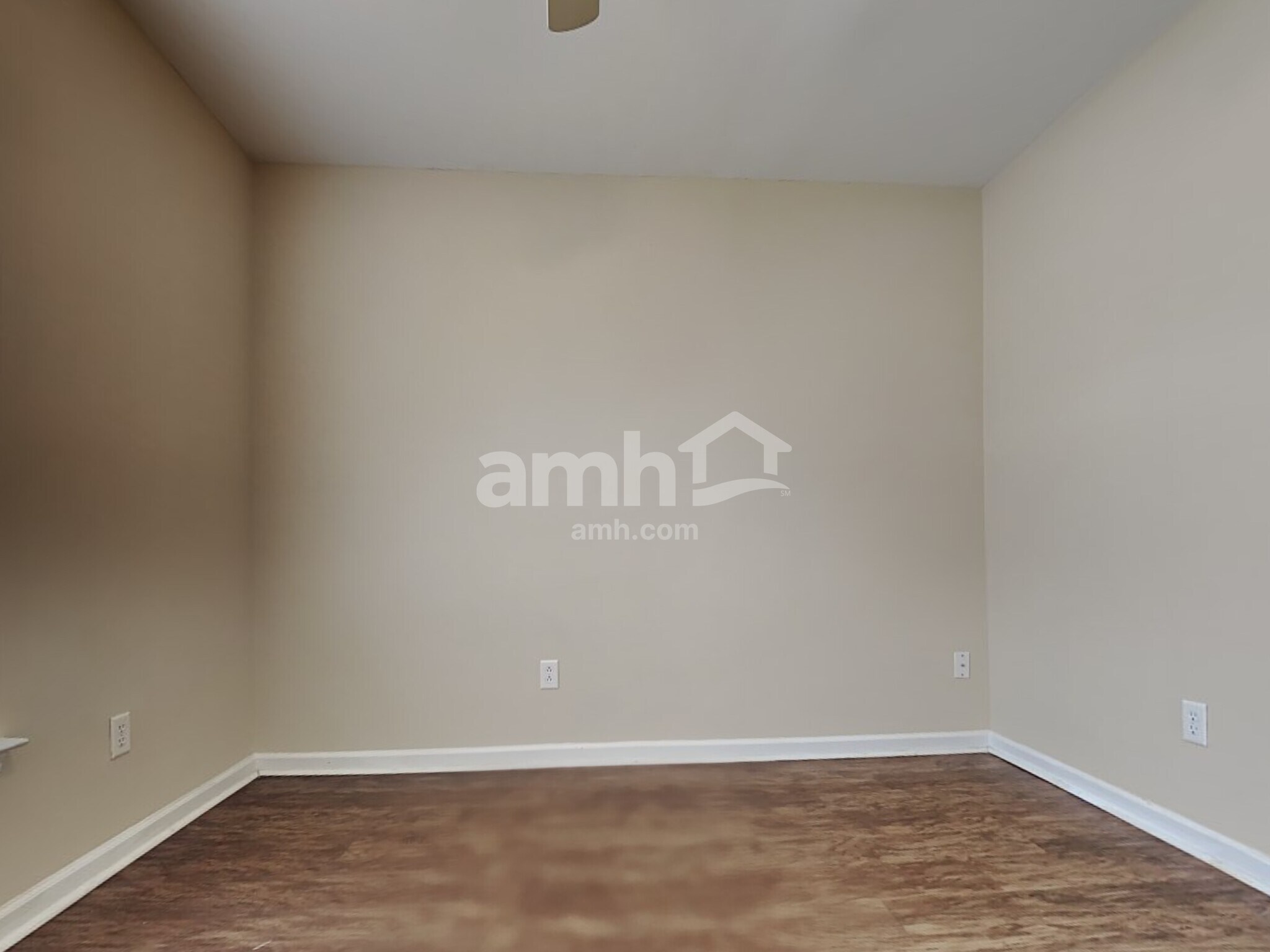 Building Photo - 425 Watershed Dr