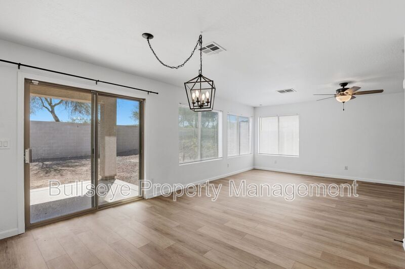Building Photo - 27513 N 63rd Dr