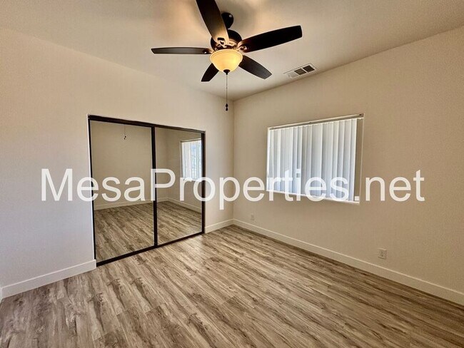 Building Photo - 6087 Elsinore Rd