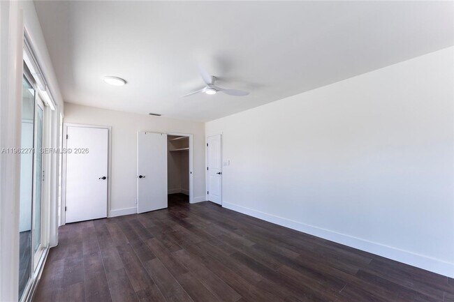 Building Photo - 636 Hibiscus Dr